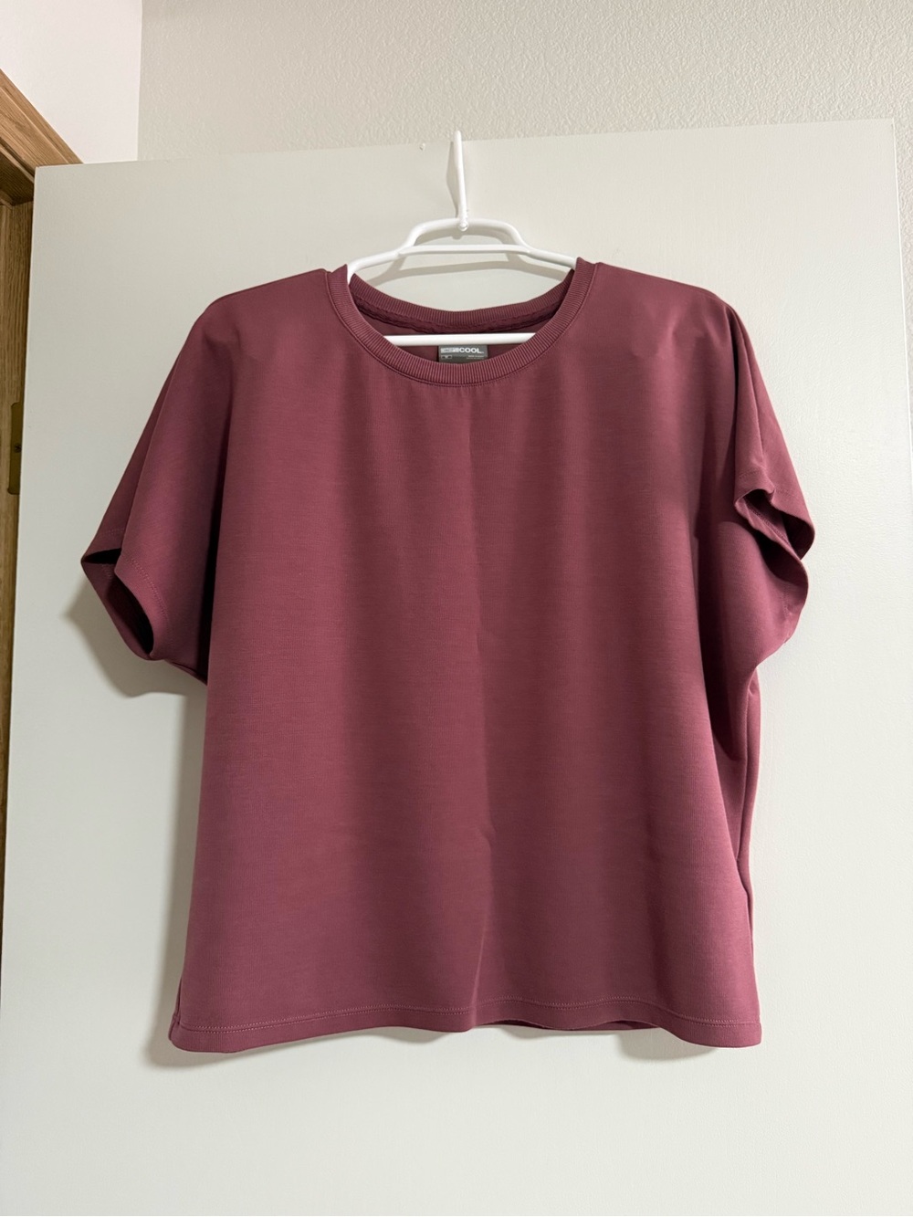 🖤 3/$15 short sleeve drop-shoulder tee